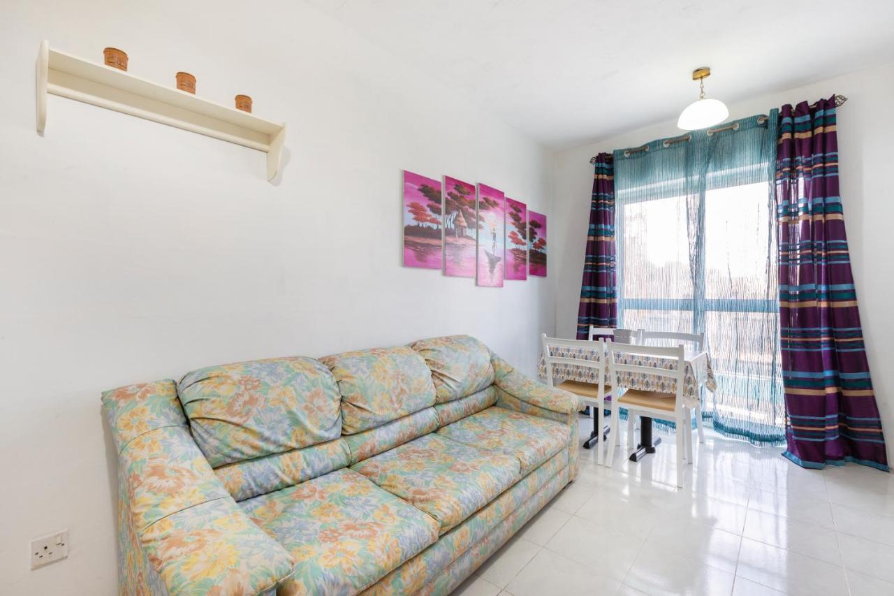 Ne1 - Lovely 2 Bedroom Apartment. Perfect Location Mellieha Bagian luar foto